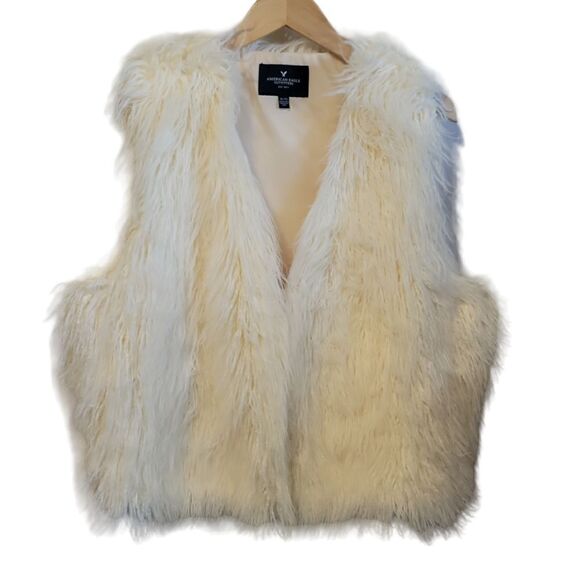 American Eagle Off White Ivory Cream Faux Fur Vest XL - Picture 2 of 9